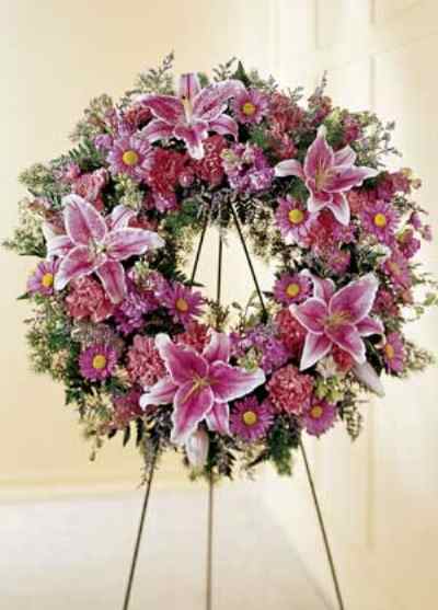 Parsippany Florist | Lily Wreath