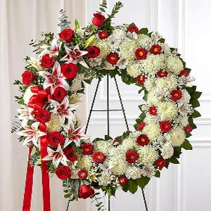Parsippany Florist | Red Rose Wreath